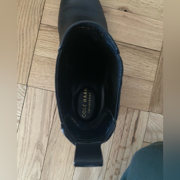 Cole Haan black waterproof Chelsea boot size 6 - Picture 3 of 7